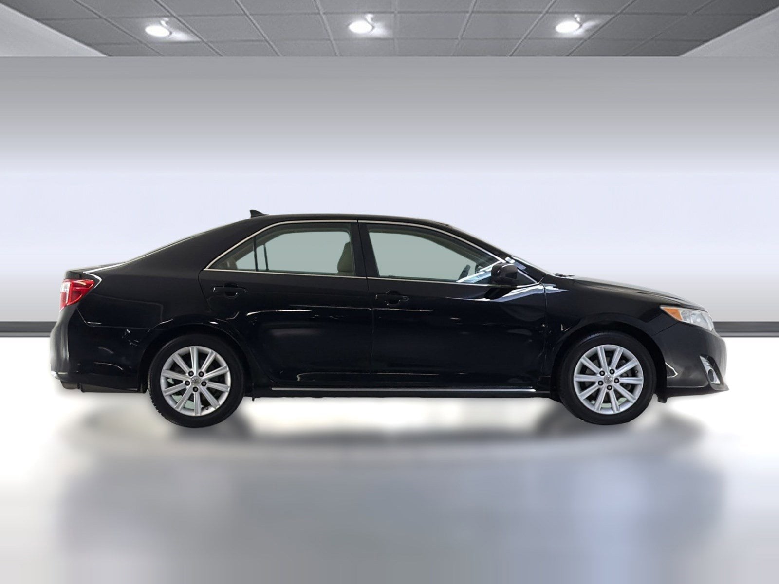 2012 Toyota Camry XLE photo 6