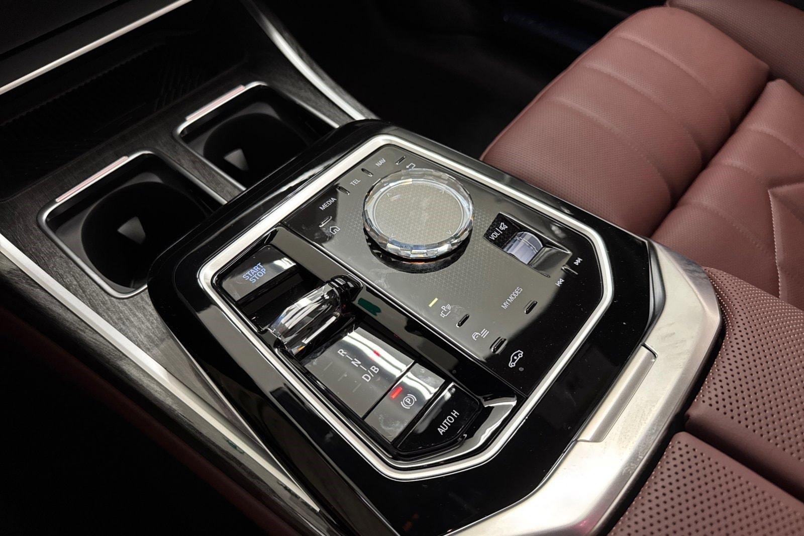 2025 BMW i7 60 - Photo 17