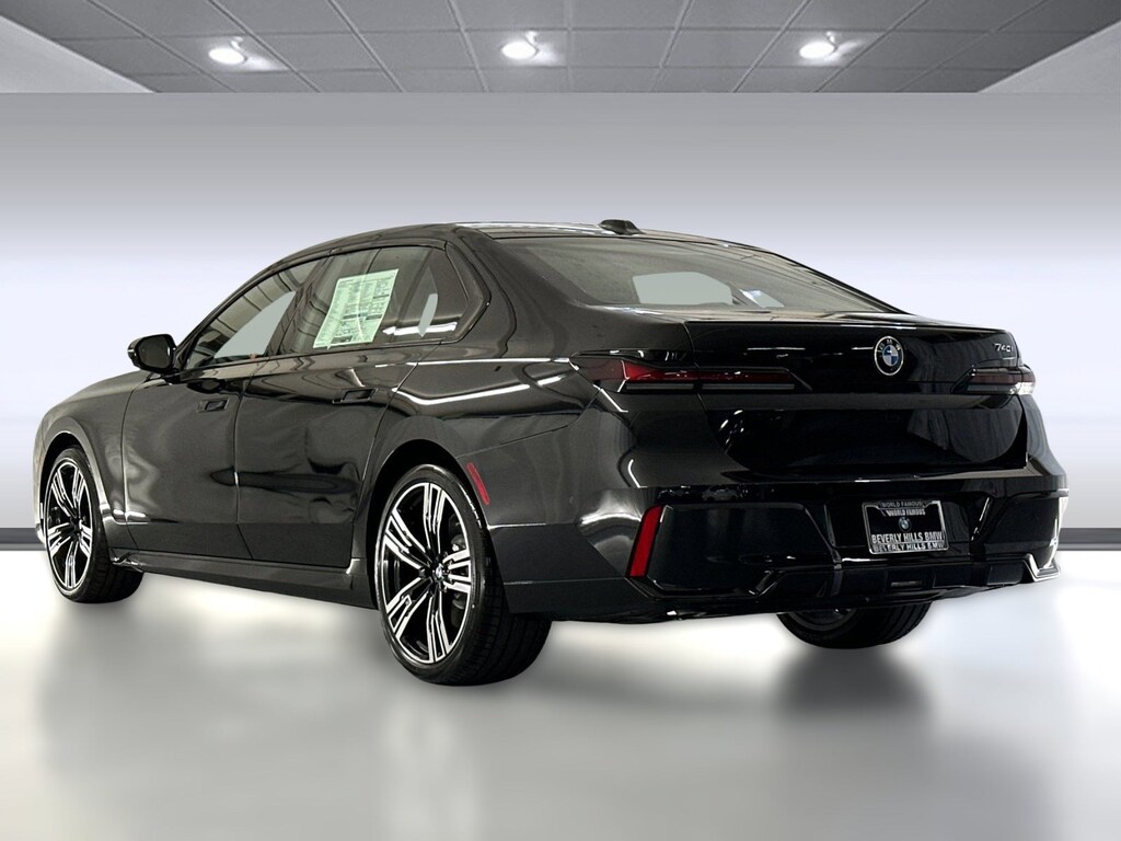 New 2026 BMW 740i Sedan