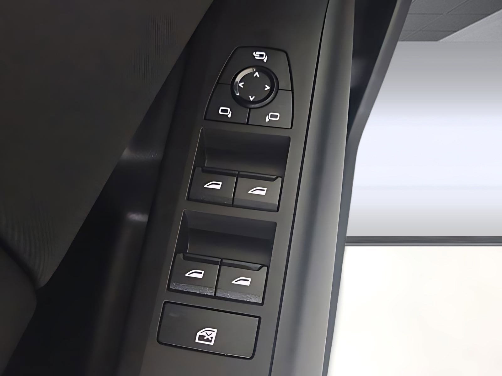 2025 BMW X3 30 xDrive photo 5