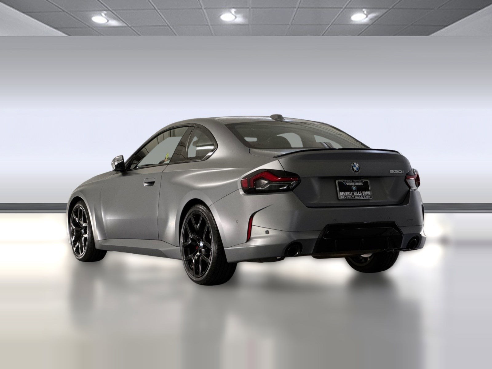 2025 BMW 230i photo 2