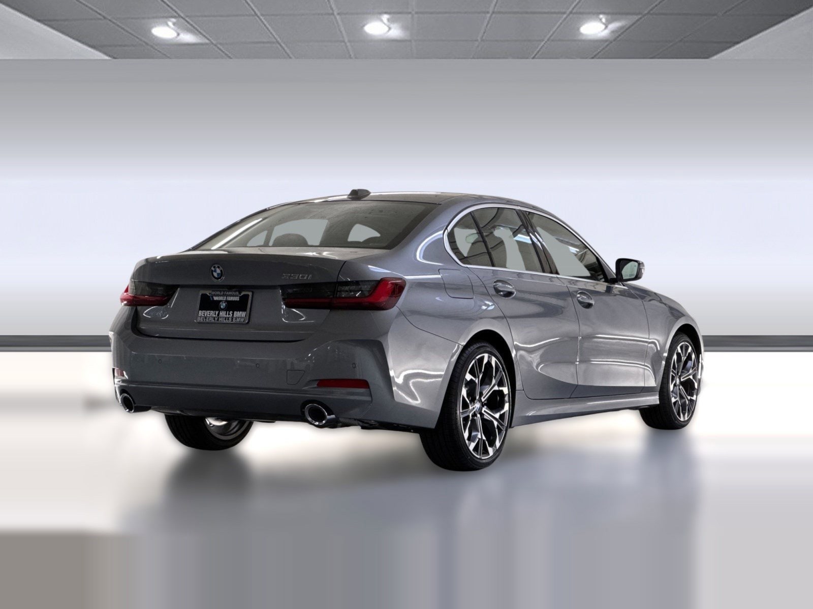 2026 BMW 330i photo 3