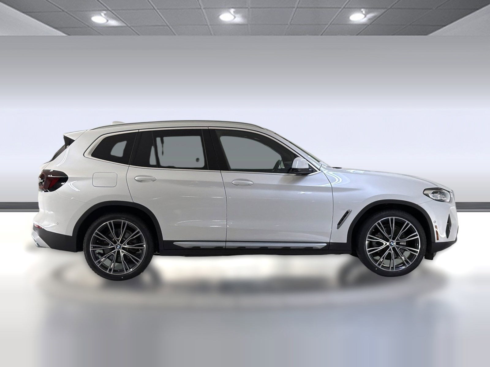 2023 BMW X3 photo 3