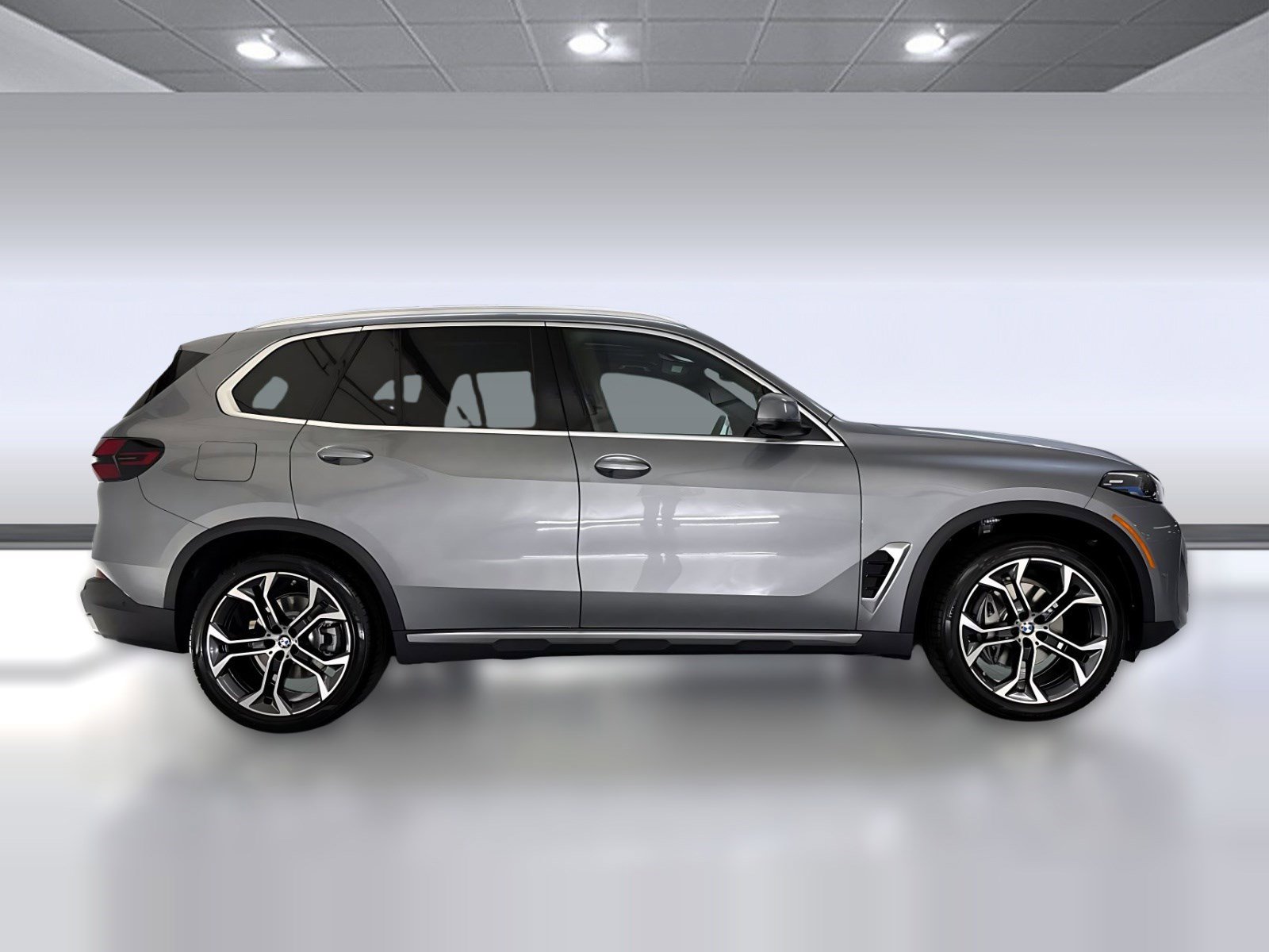 2026 BMW X5 sDrive40i photo 3