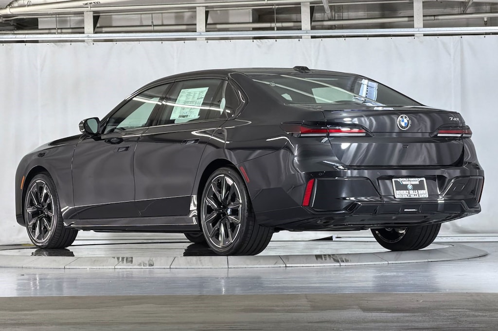 New 2026 BMW 740i Sedan