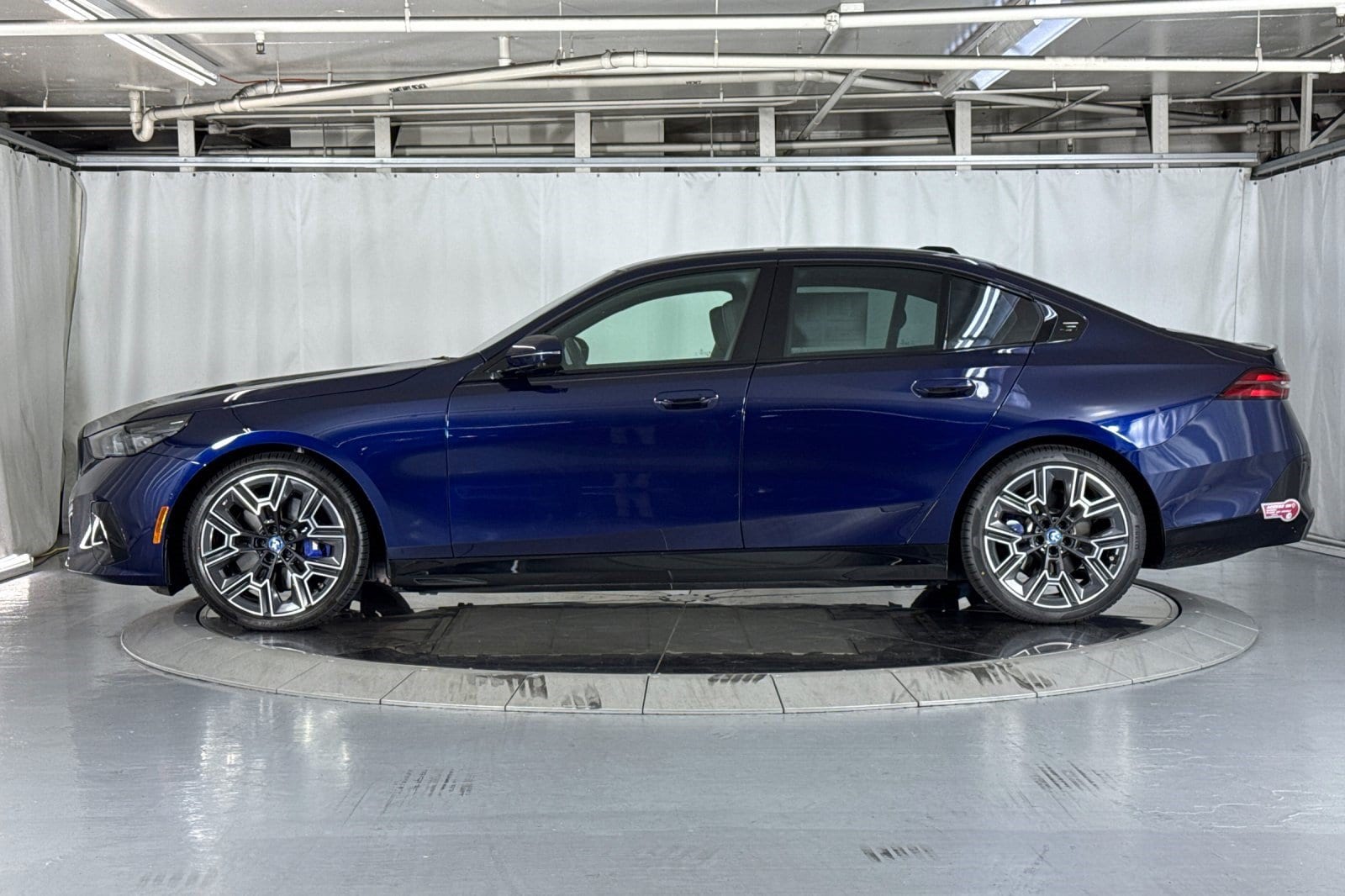 I5 Sedan