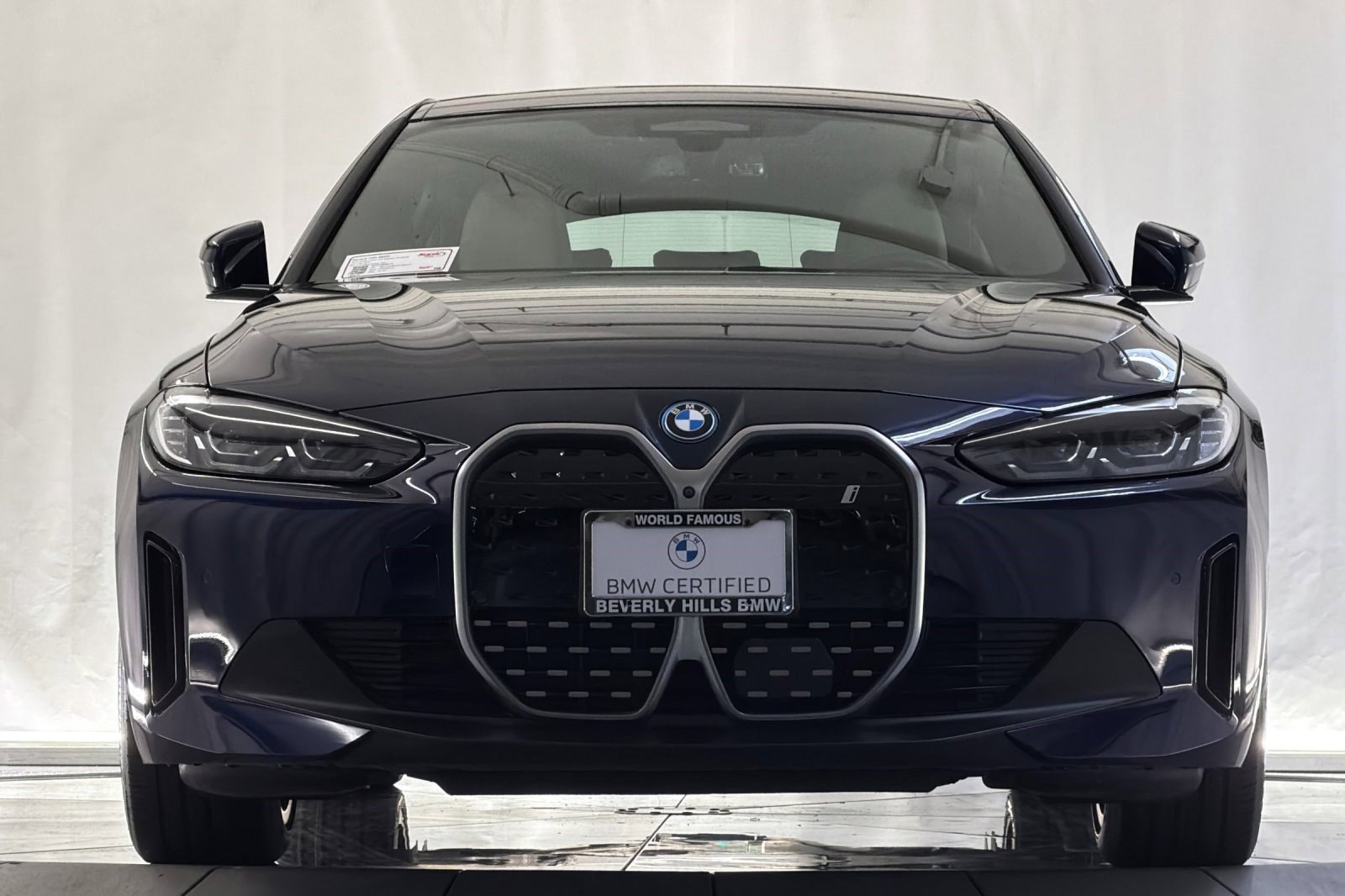 2023 BMW i4 photo 4