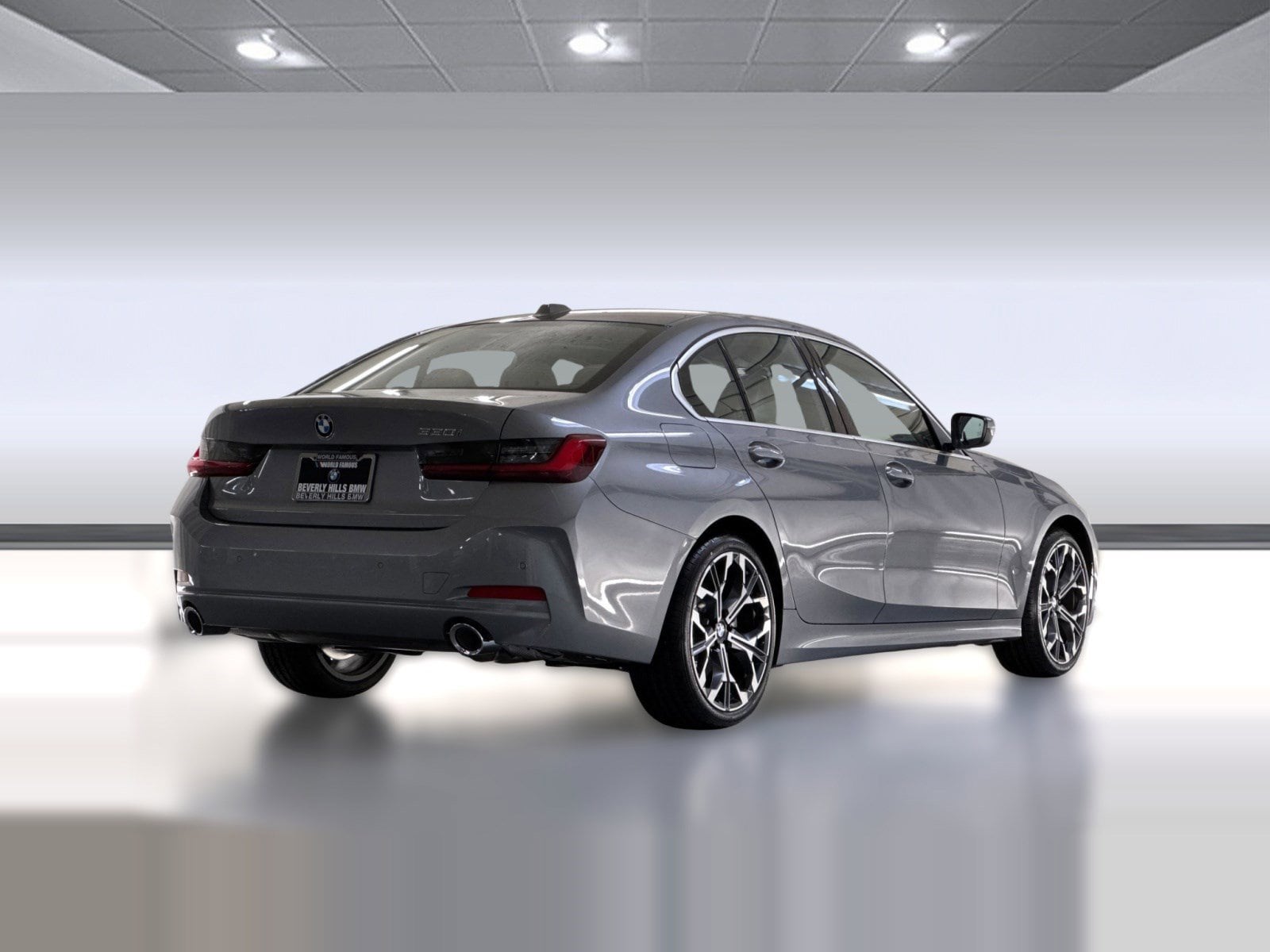 2026 BMW 330i photo 3
