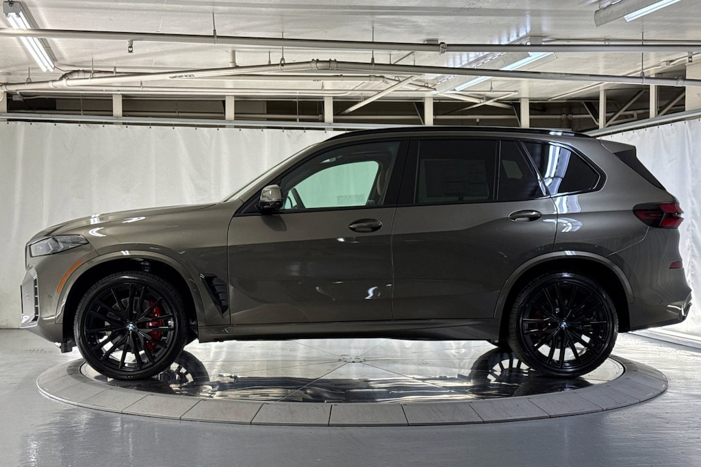 New 2026 BMW X5 sDrive40i SUV