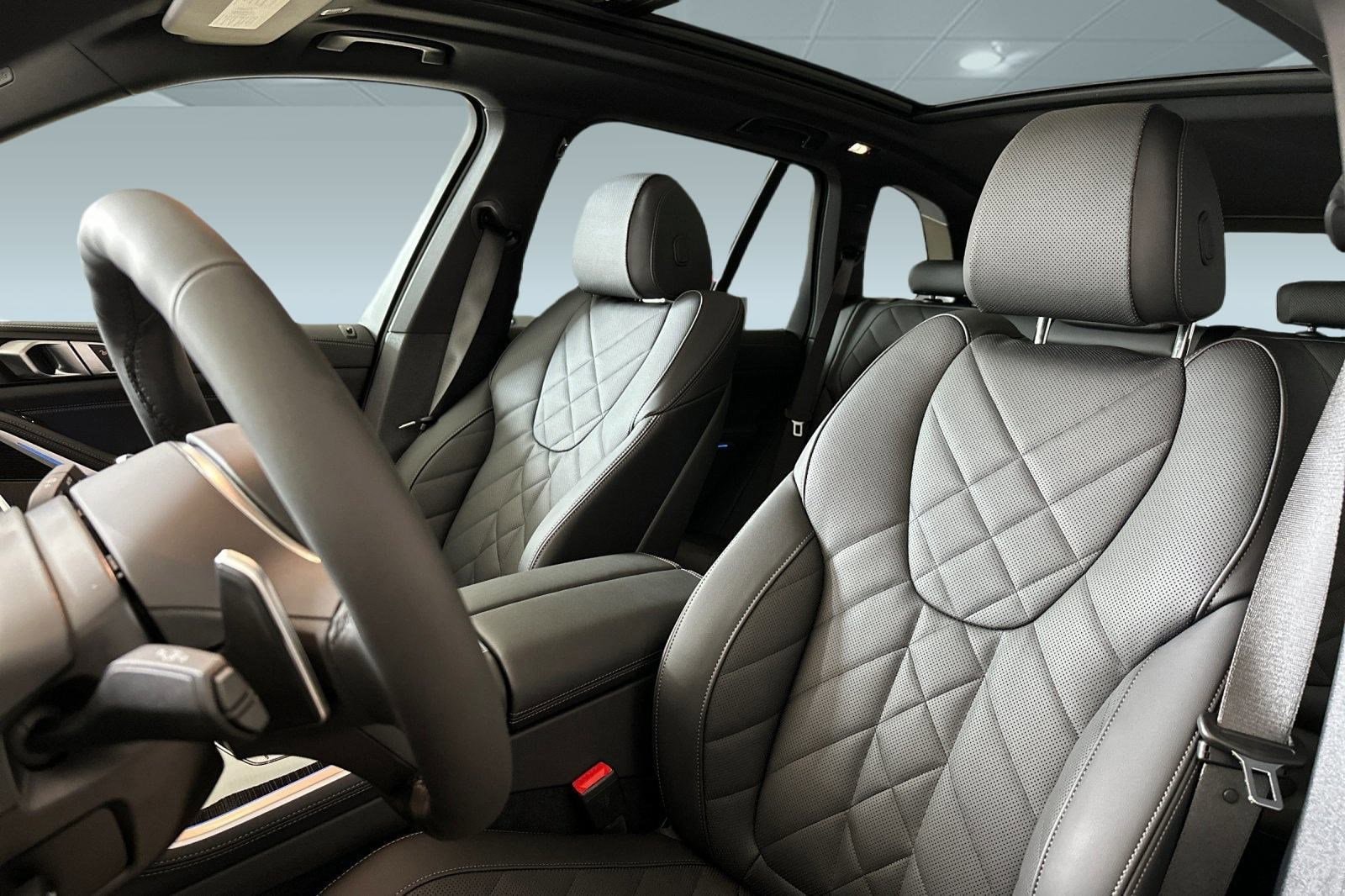 2026 BMW X5 PHEV xDrive50e photo 4