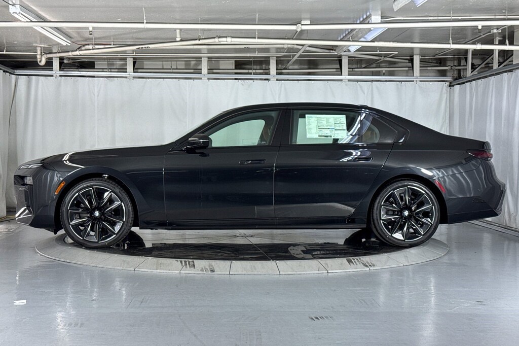 New 2026 BMW 740i Sedan