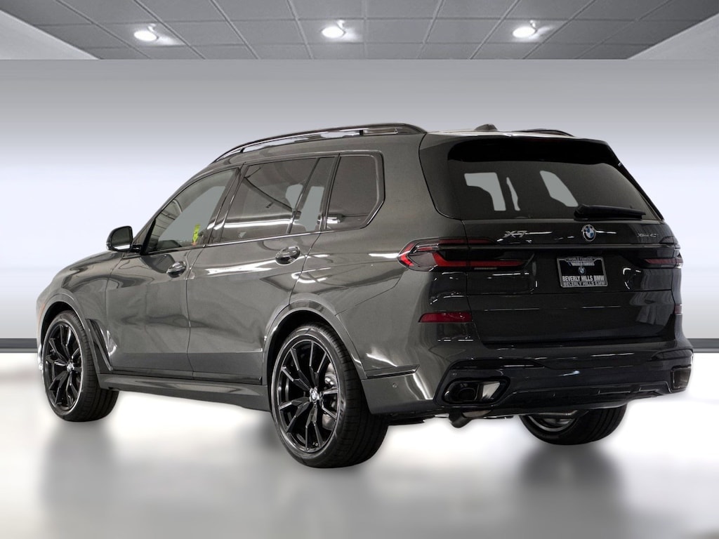 New 2026 BMW X7 xDrive40i SUV