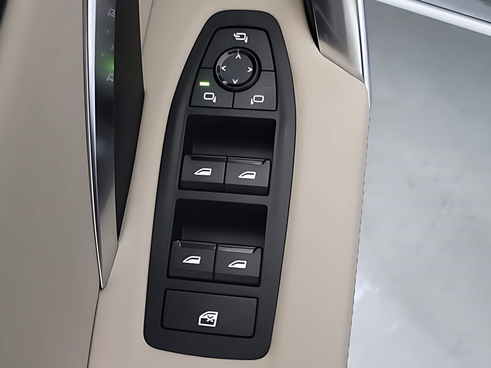 2025 BMW X1 xDrive28i photo 5