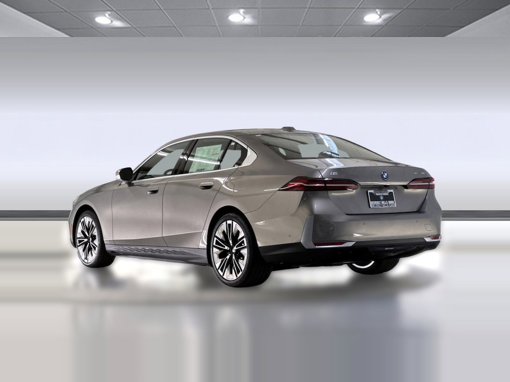 New 2026 BMW i5 eDrive40 Sedan