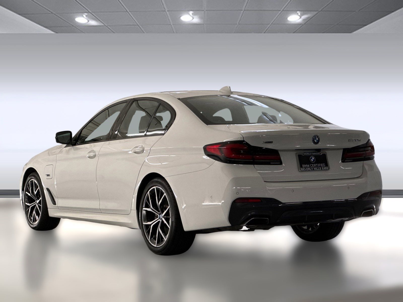 2023 Bmw 530e xDrive photo 3