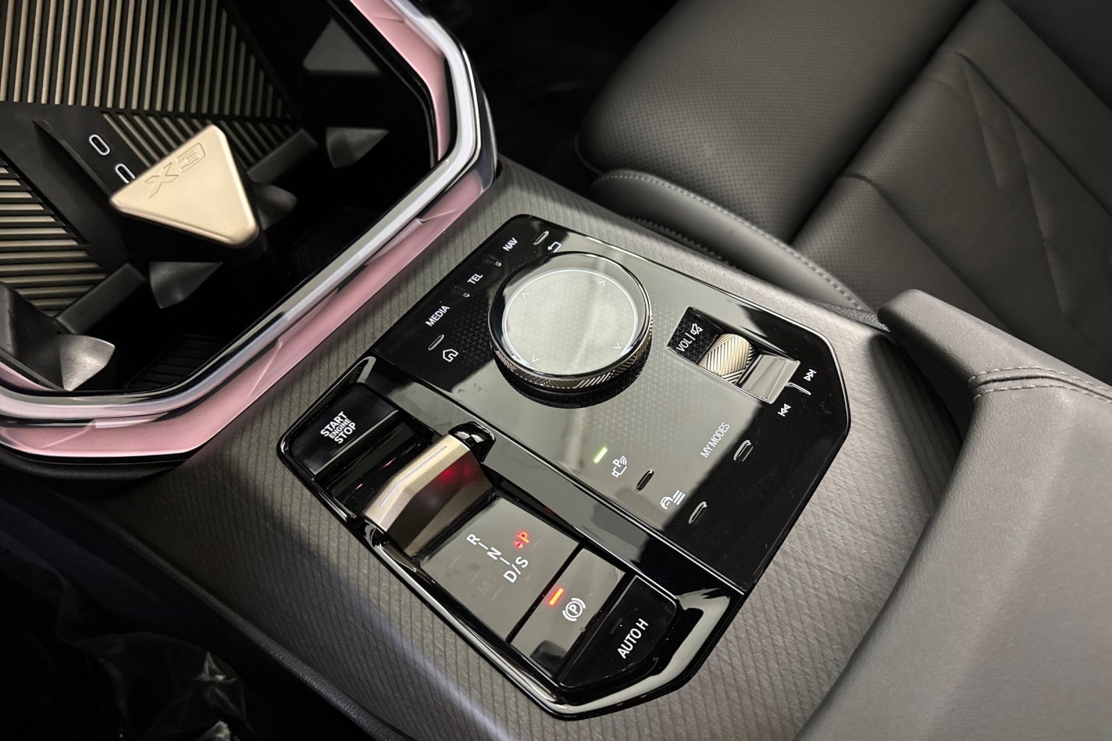 2025 BMW X3 30 - Photo 26