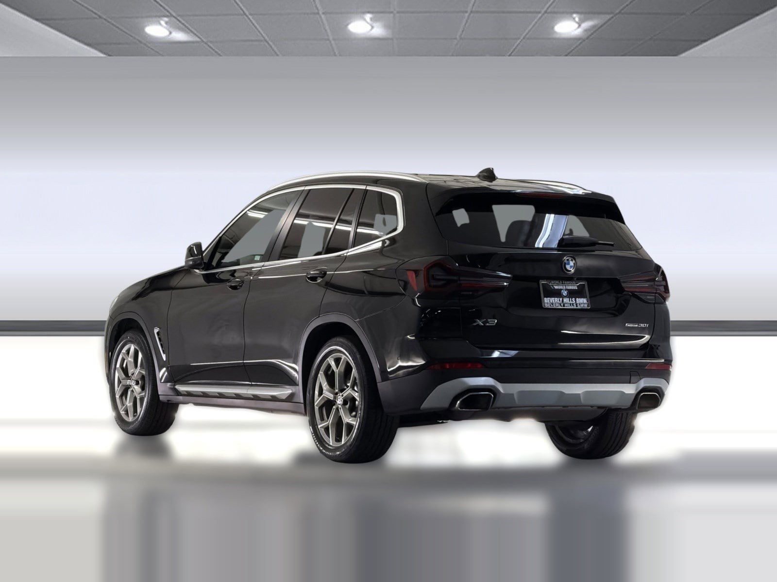 2023 BMW X3 photo 2