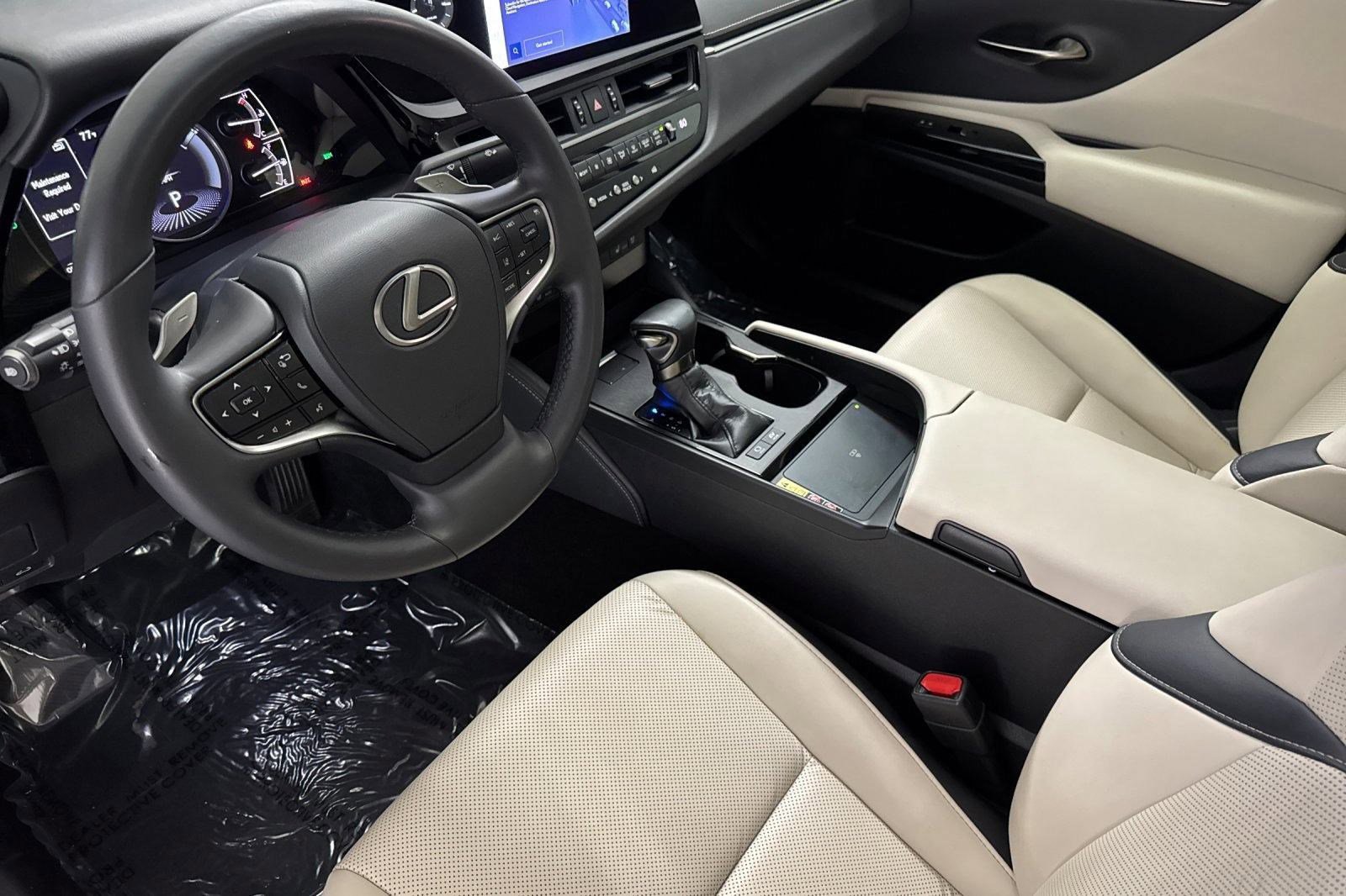 2023 Lexus ES 300h photo 4