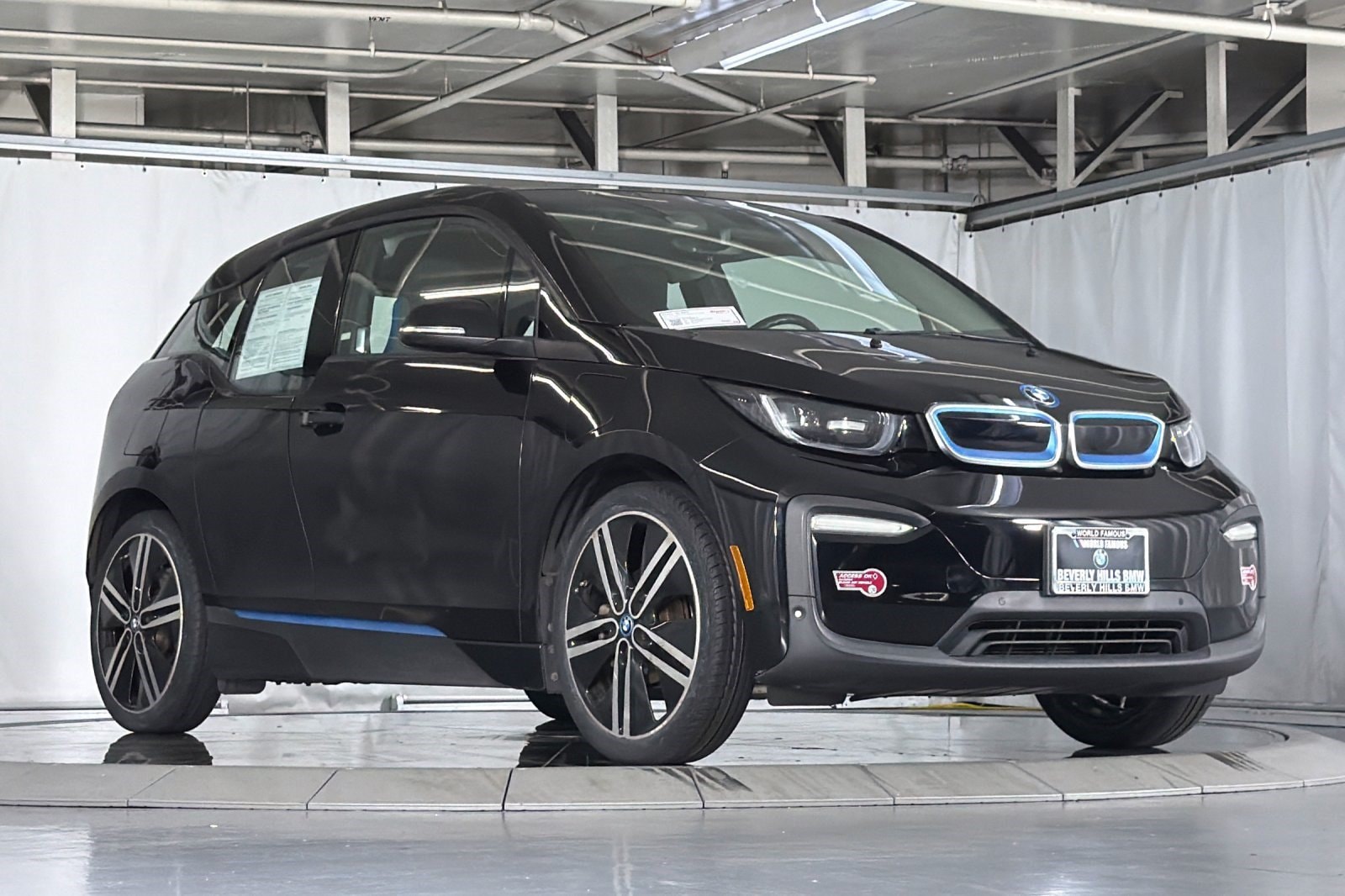 I3 Sedan