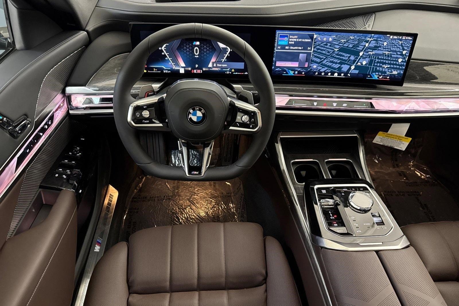 2025 BMW 7 Series 760i - Photo 28