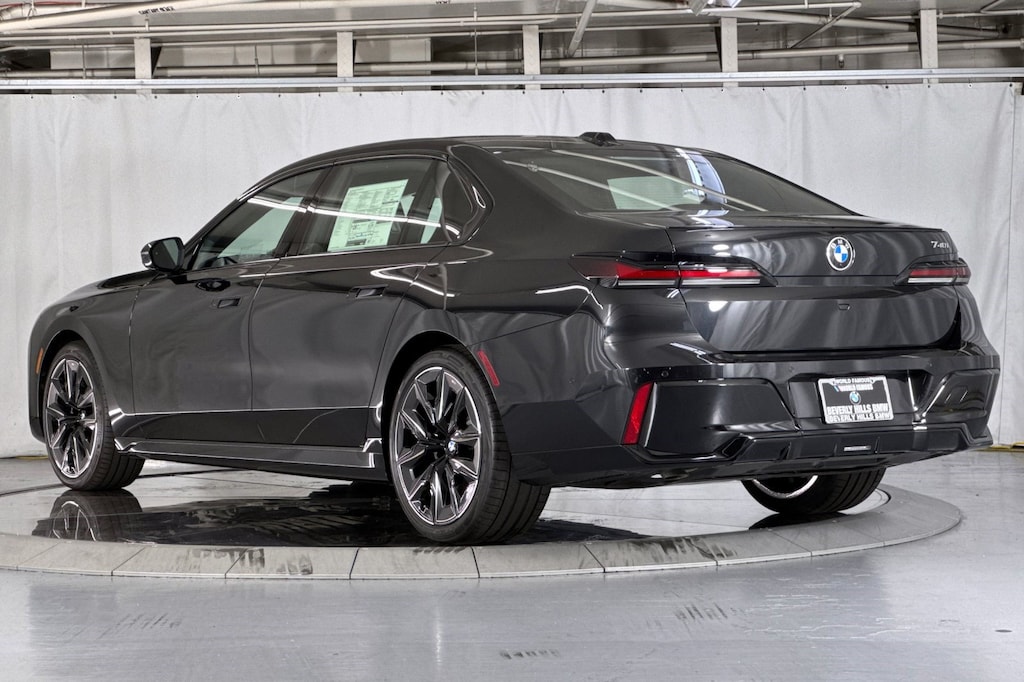 New 2026 BMW 740i Sedan