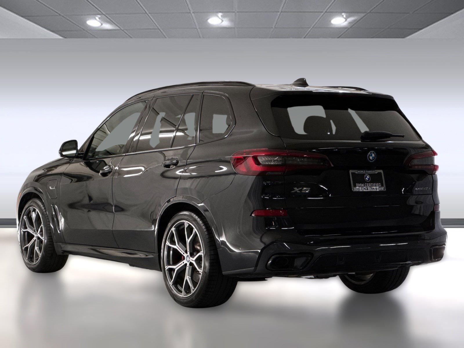 2022 Bmw X5 xDrive45e photo 2