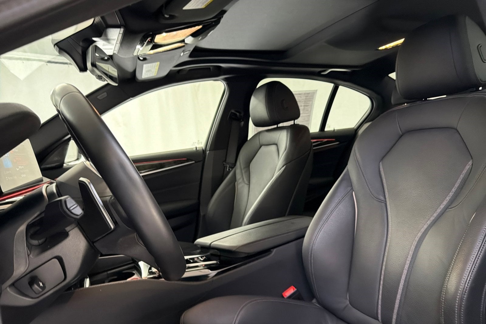 2023 BMW 540i photo 4