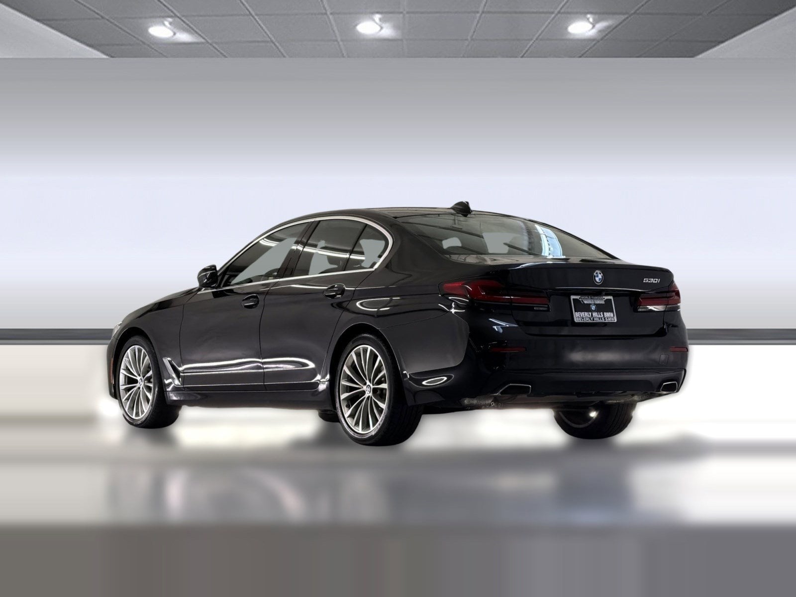 2023 BMW 530i photo 2