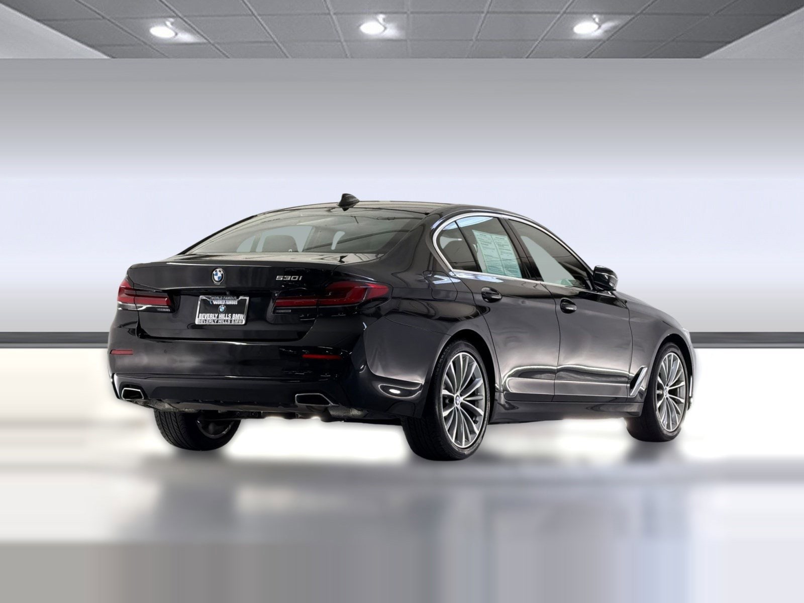 2023 BMW 530i photo 3