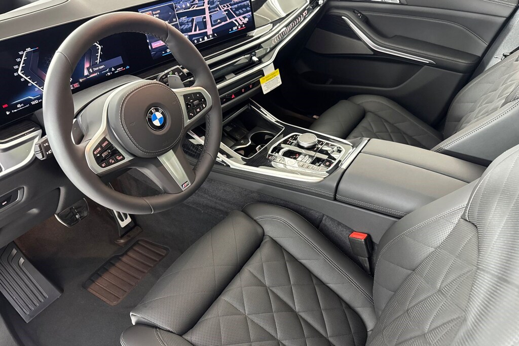 New 2027 BMW X7 xDrive40i SUV