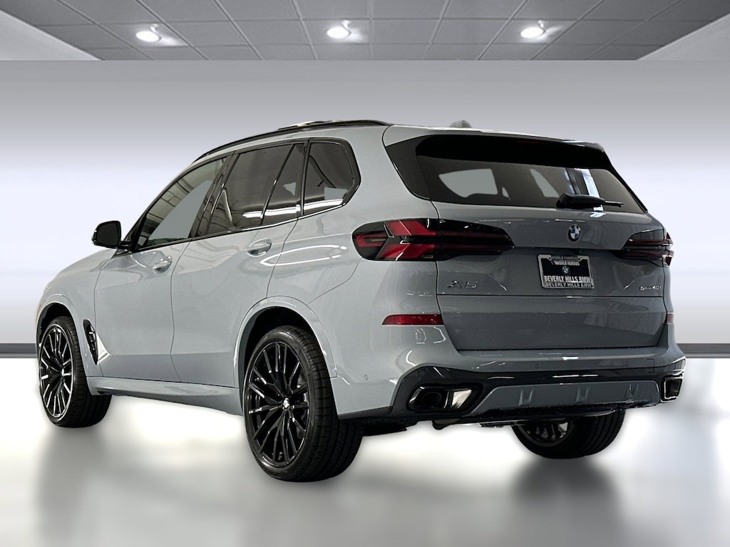 New 2026 BMW X5 sDrive40i SUV