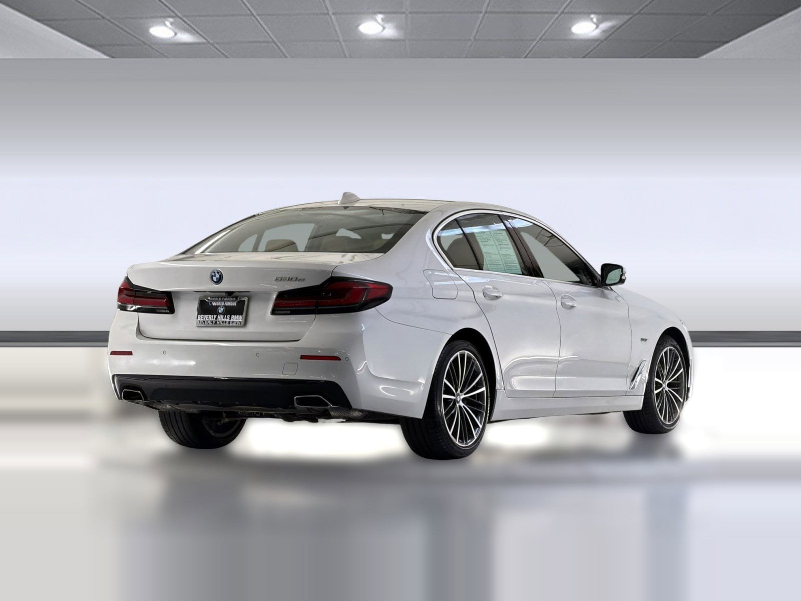 2023 BMW 530e photo 3