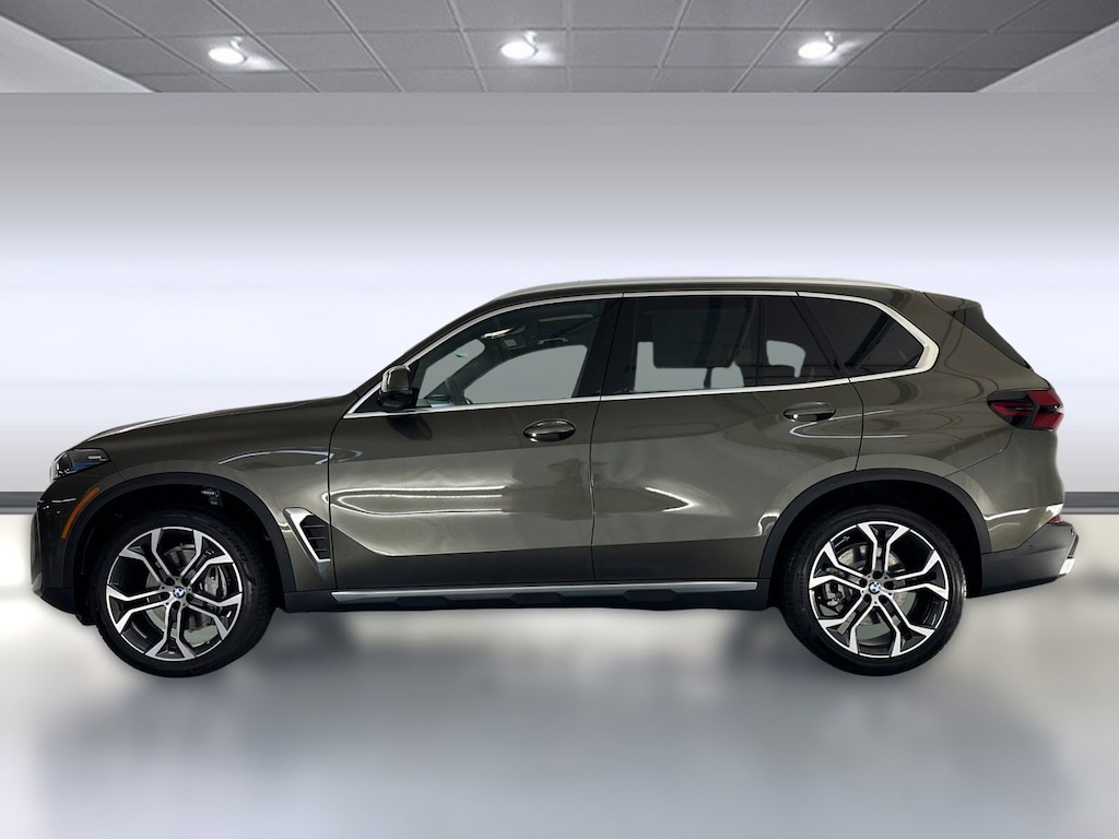 New 2026 BMW X5 sDrive40i SUV