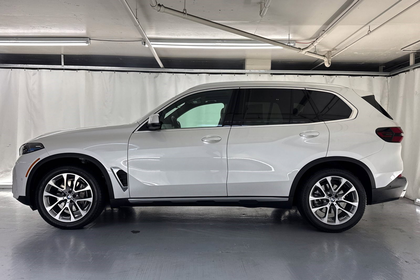 2025 Bmw X5 xDrive40i photo 2