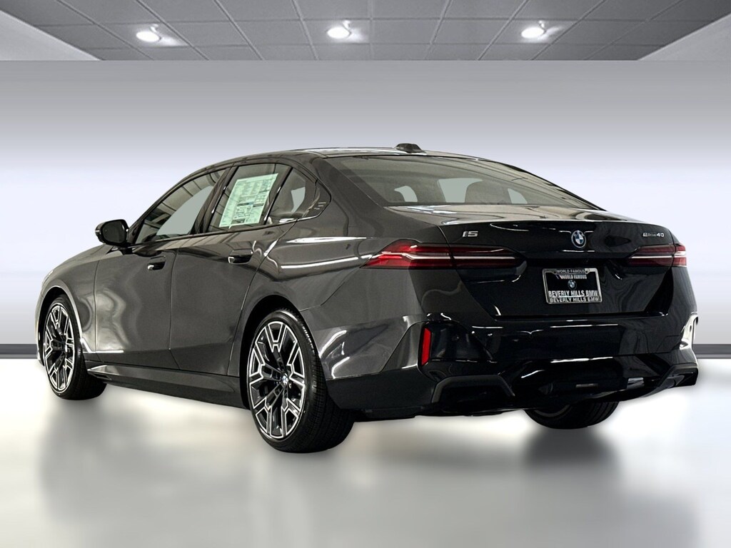 New 2026 BMW i5 eDrive40 Sedan