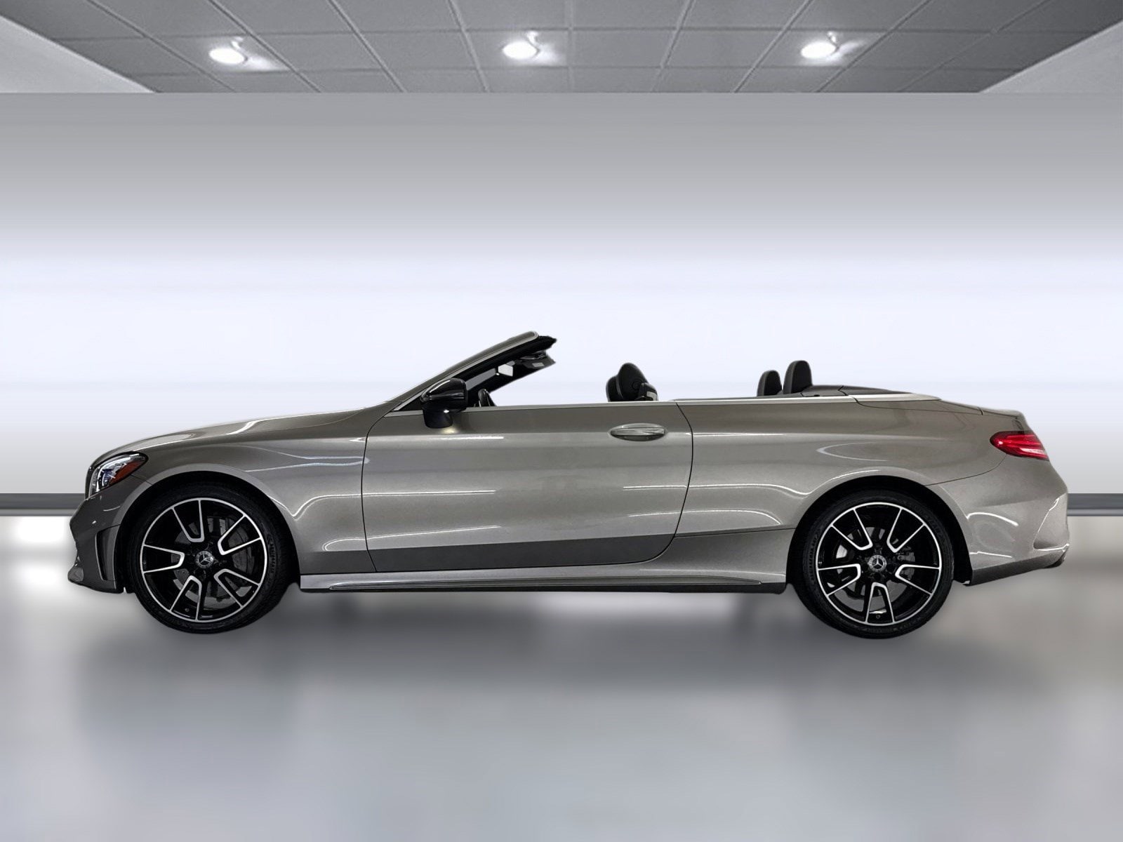2019 Mercedes Benz C 300 Cabriolet photo 2