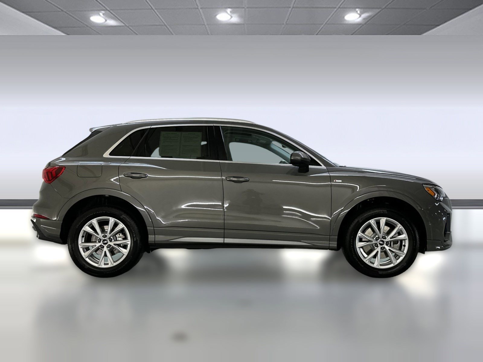 2025 Audi Q3 S line Premium Plus photo 6