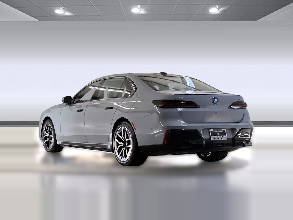 Used 2023 BMW i7 Sedan