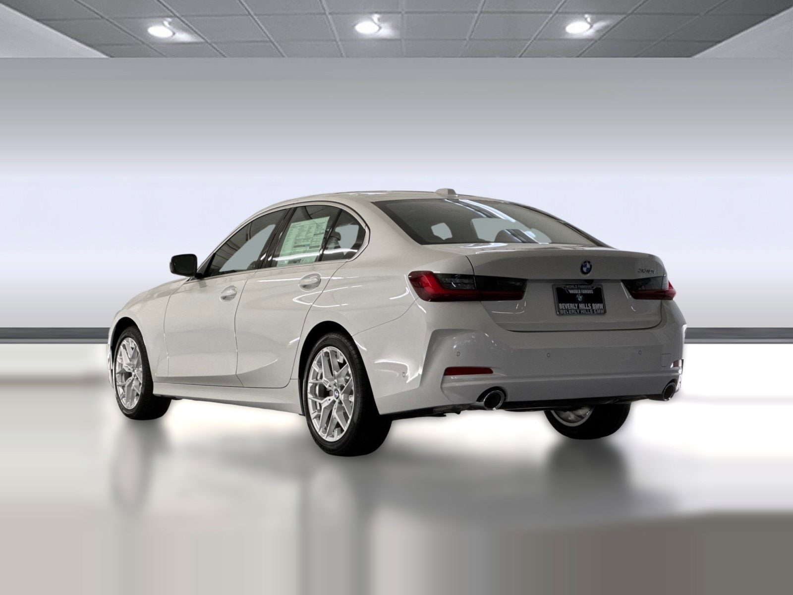 2026 BMW 330i photo 2