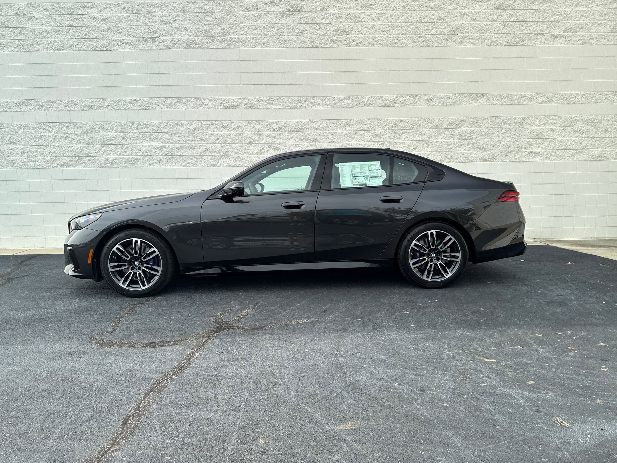 2026 Bmw 530i Sedan photo 2