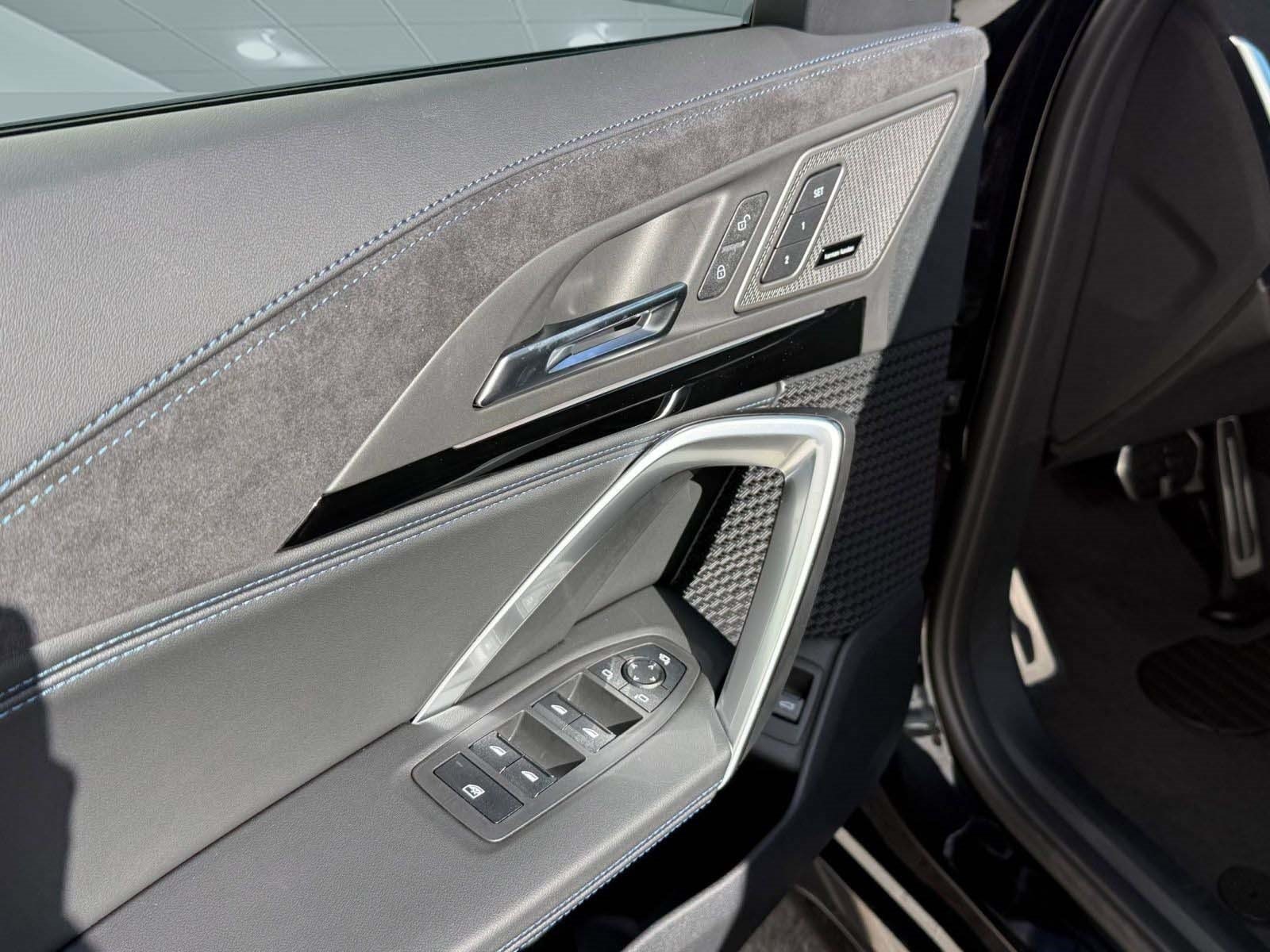 2026 BMW X1 M35i - Photo 21