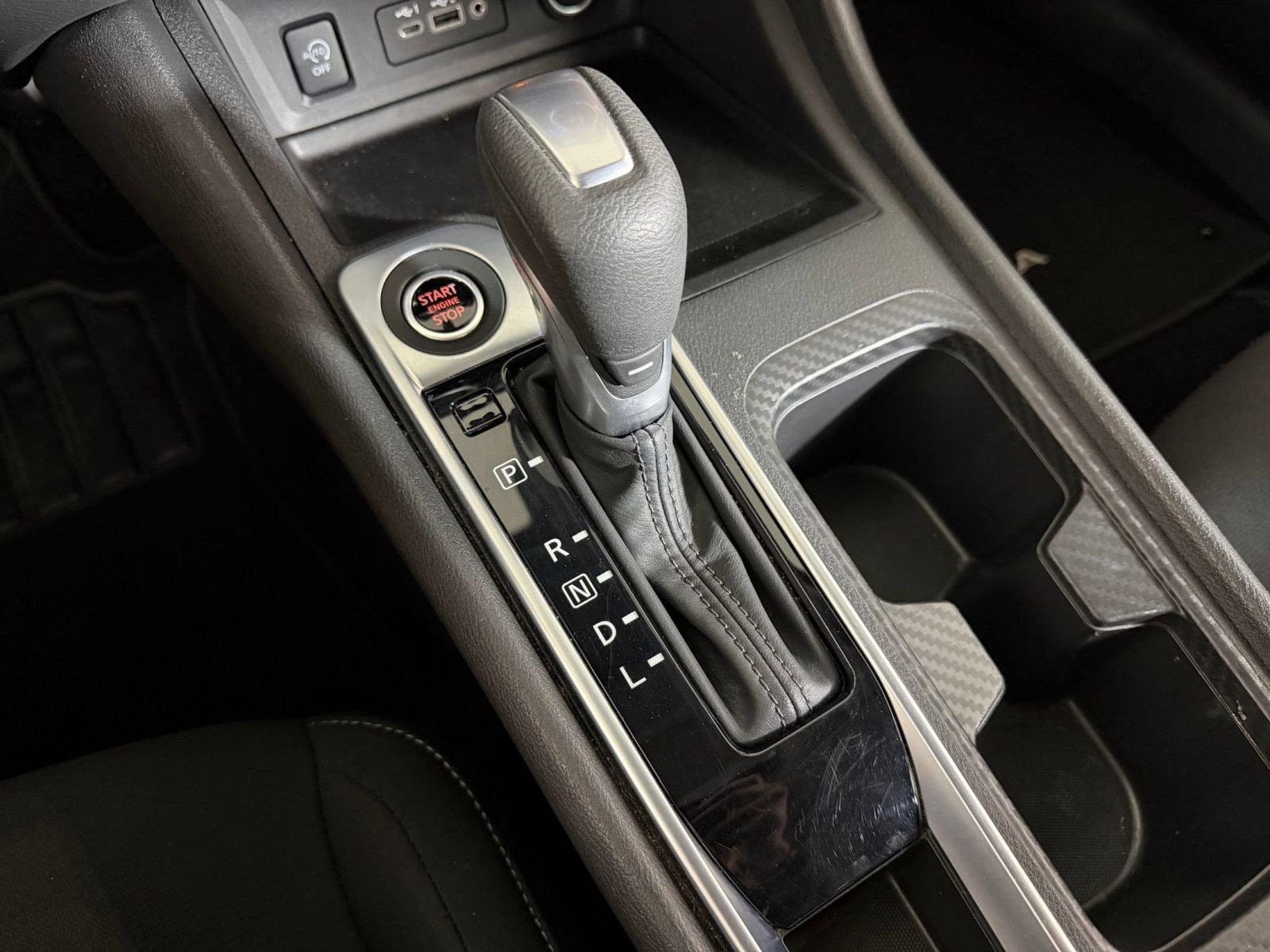 2025 Nissan Sentra SV - Photo 13