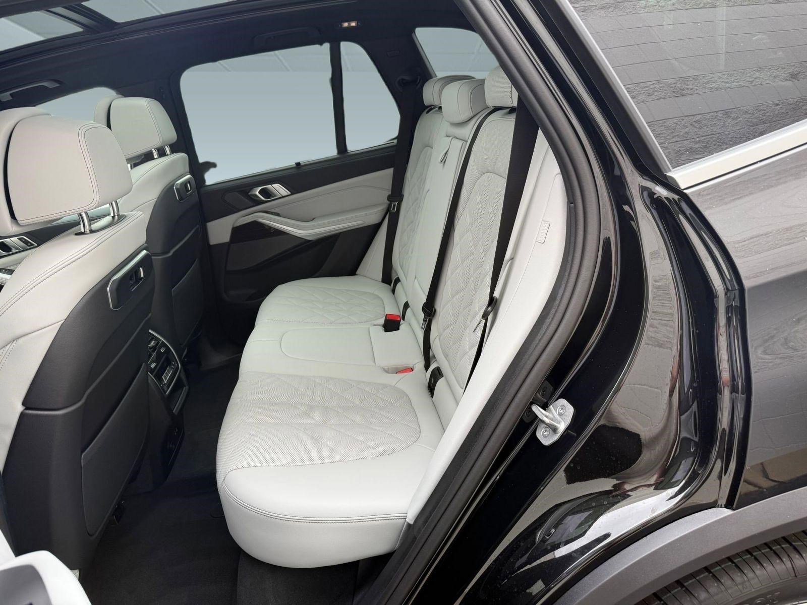 2026 BMW X5 40i - Photo 13