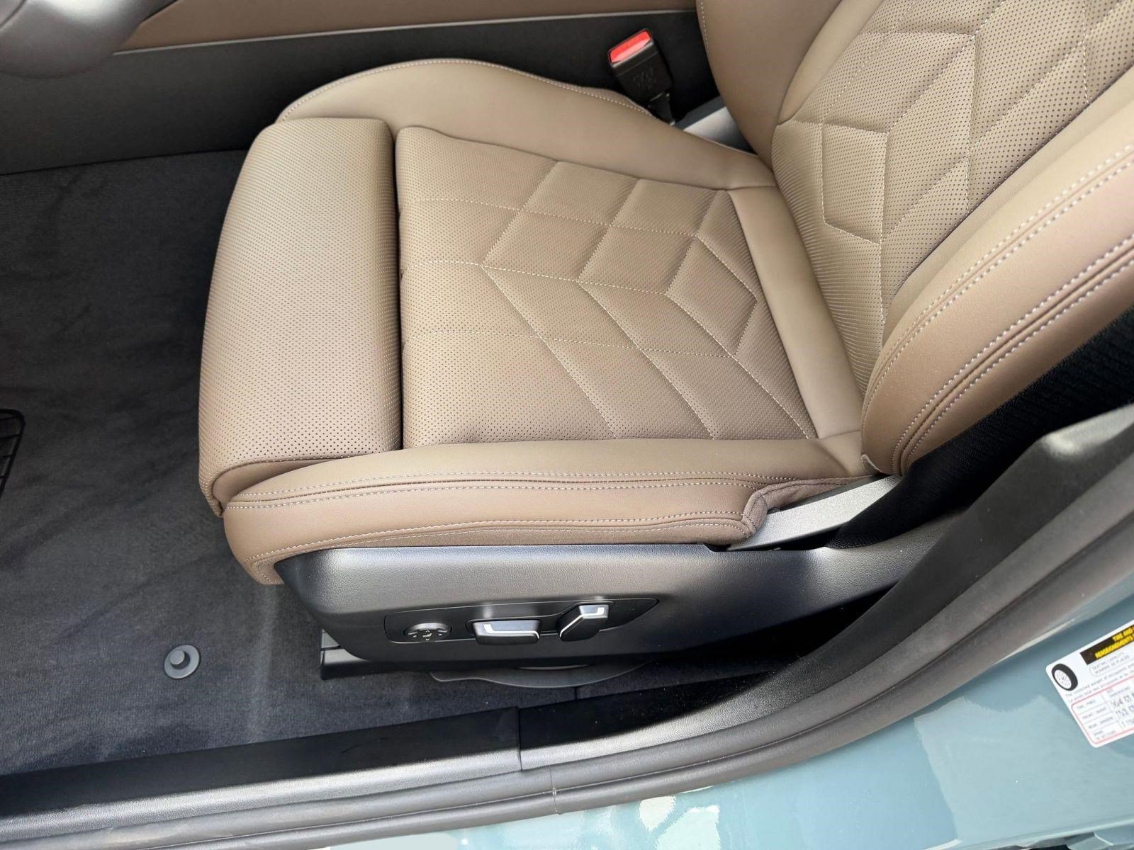 2026 BMW 5 Series 530i - Photo 13