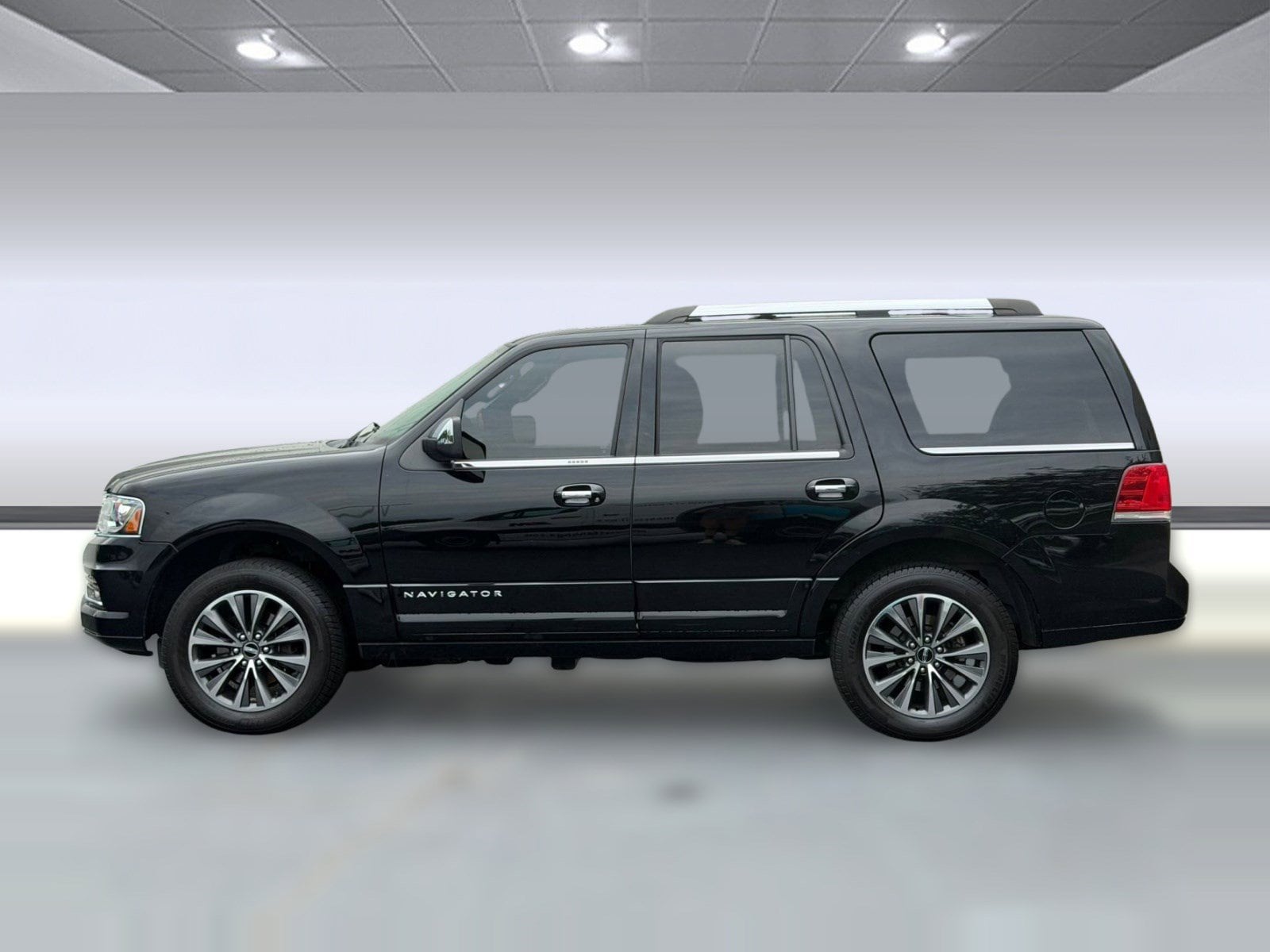 Navigator Select SUV