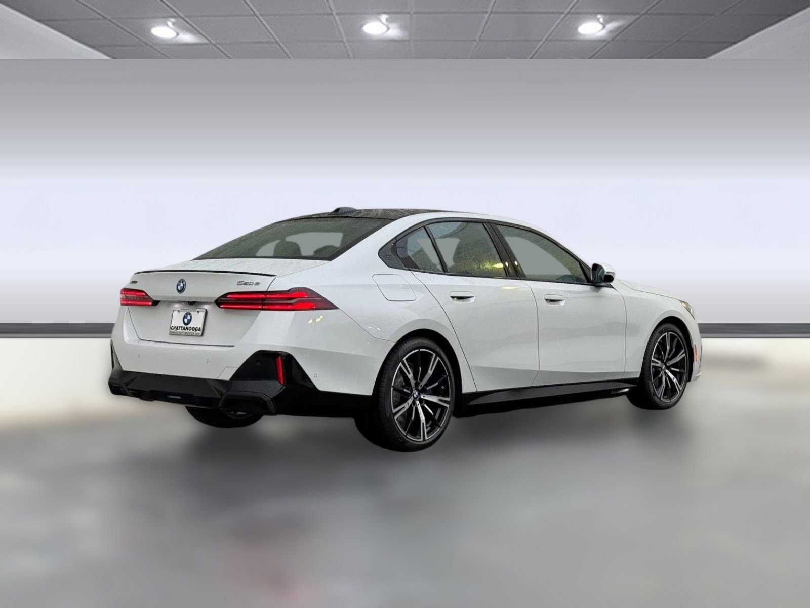 2026 BMW 5 Series 550e - Photo 8