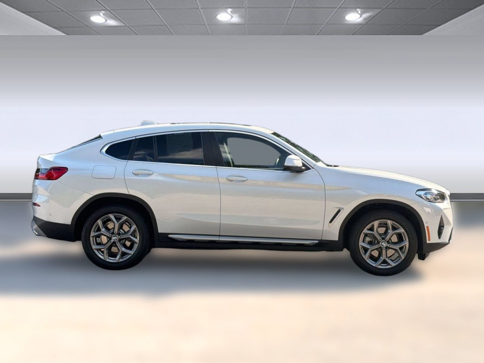 2025 BMW X4 SUV