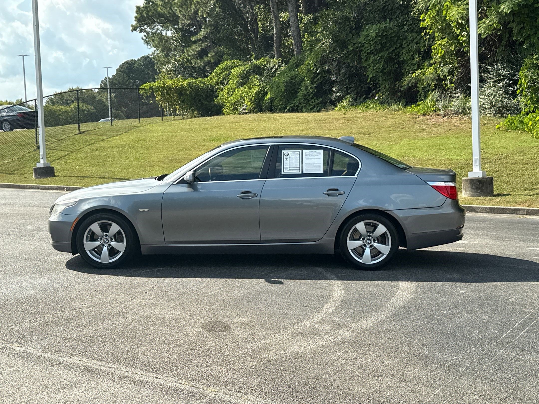 Used 2008 BMW 5 Series 528i with VIN WBANU53518CT12043 for sale in Chattanooga, TN