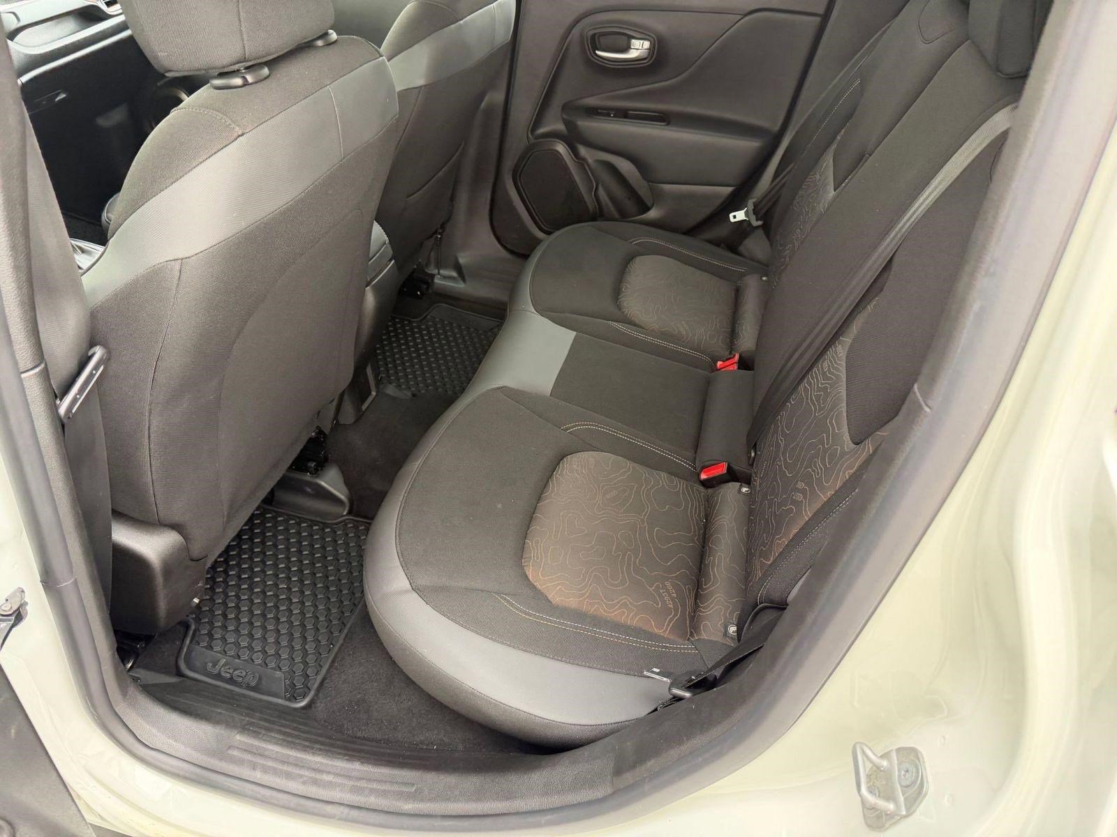 2023 Jeep Renegade Upland - Photo 14