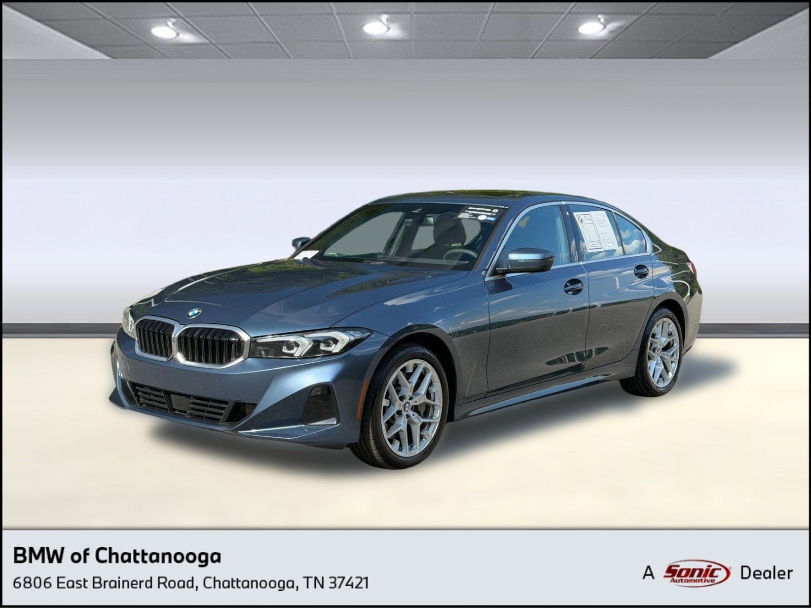 2025 BMW 3 Series 330i xDrive Sedan's photo